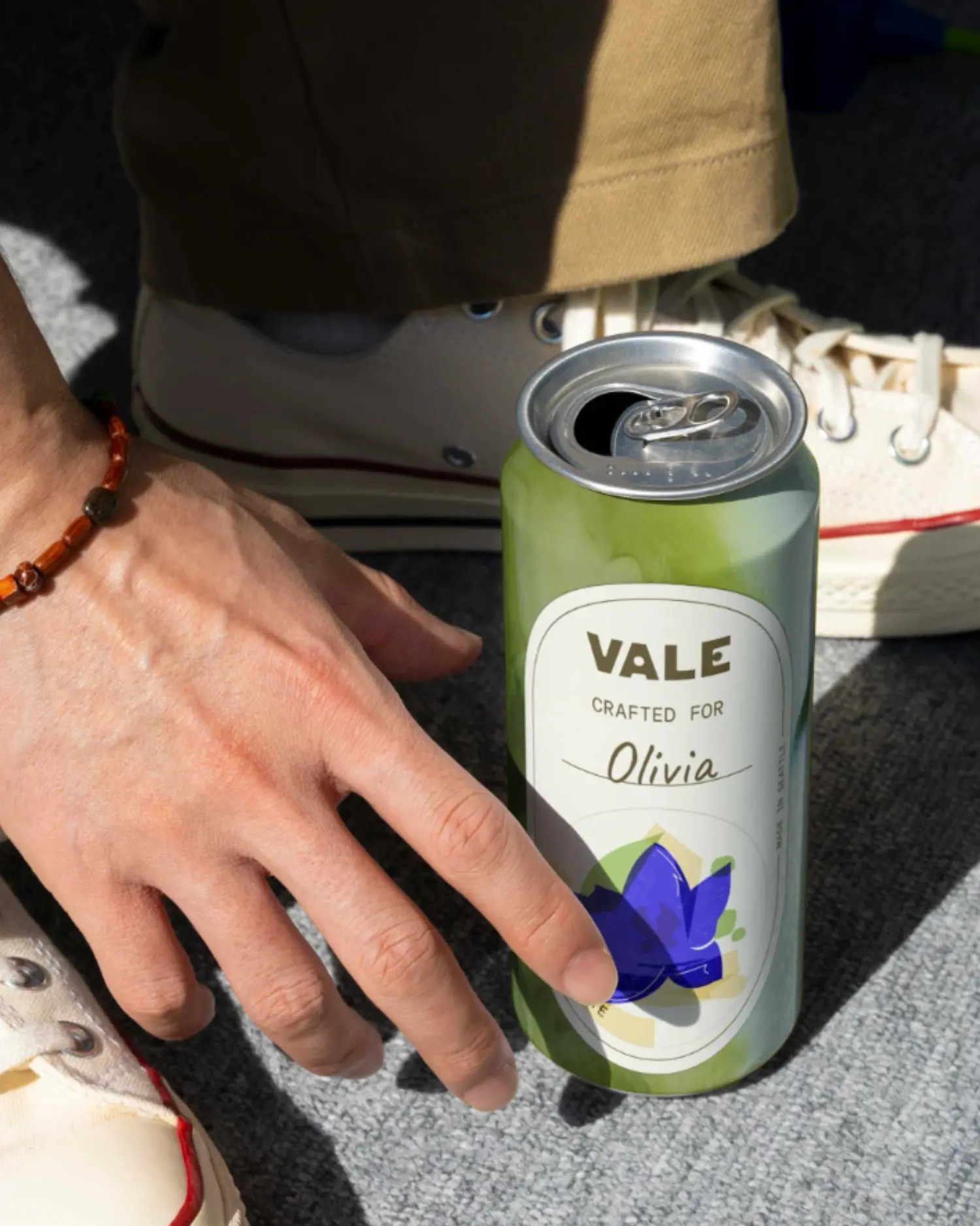 Vale can with a clear beverage hierarchy